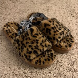 Koolaburra by UGG-Fuzz'n II Sandal